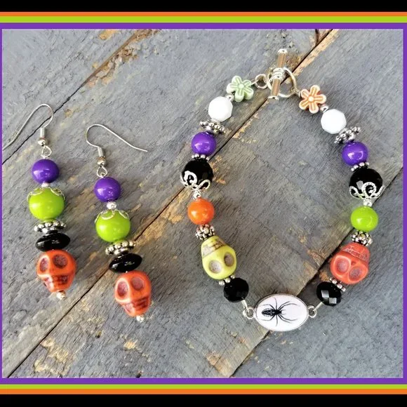 Artisan Bracelet Halloween Spider Skulls Orange Green Purple White Multi Beaded - Picture 9 of 10